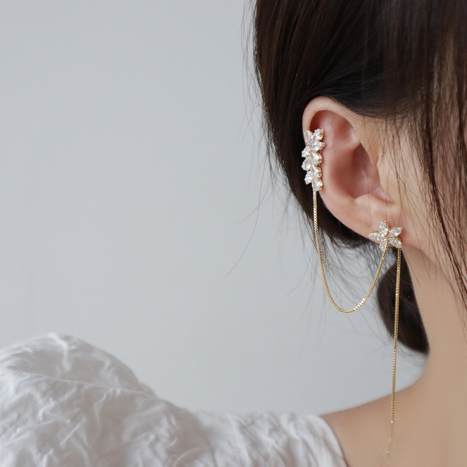 FLOWER THREADER EARRING