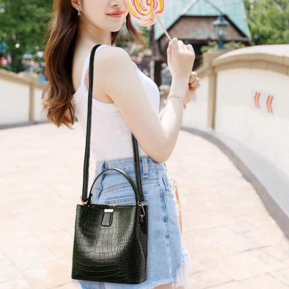 Bolsa Feminina Modelo Sofisticado - Melly