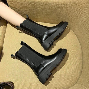 Bota Feminina Coturno Tratorado - Melly